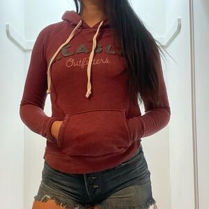 🍂 American Eagle Burgundy Hoodie – Women’s Size Small 🍂